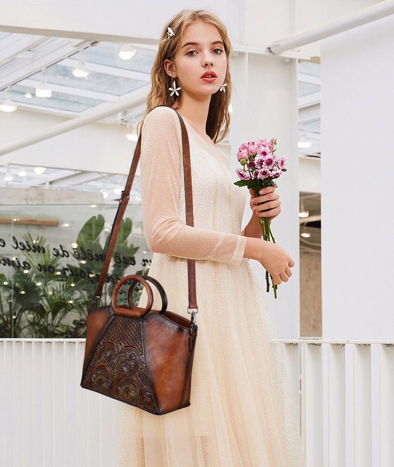 Women's Leather Tote & Satchel Bag